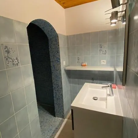 בית אירוח Rez De Terrasse Piscine Parking Prive *