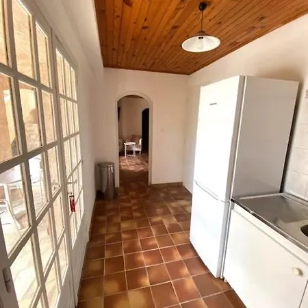 Alloggio in famiglia Rez De Terrasse Piscine Parking Privé