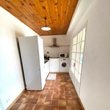 בית אירוח Rez De Terrasse Piscine Parking Prive *