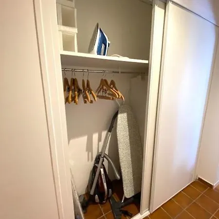 Alloggio in famiglia Rez De Terrasse Piscine Parking Privé Hyères