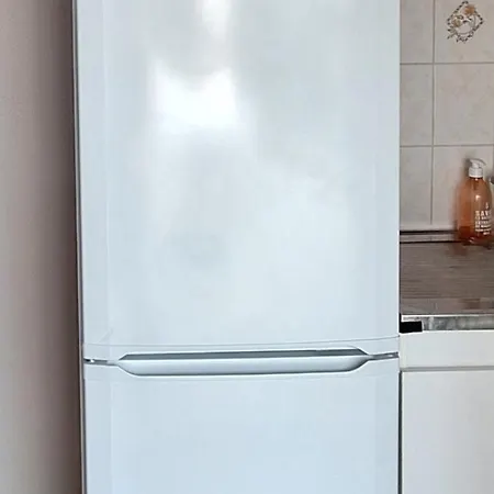 Rez De Terrasse Piscine Parking Prive בית אירוח הייר