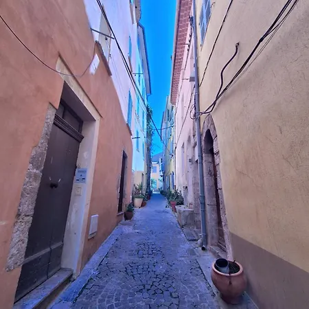 Rez De Terrasse Piscine Parking Prive הייר