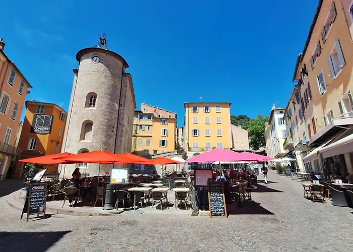Rum i privatbostad Rez De Terrasse Piscine Parking Prive