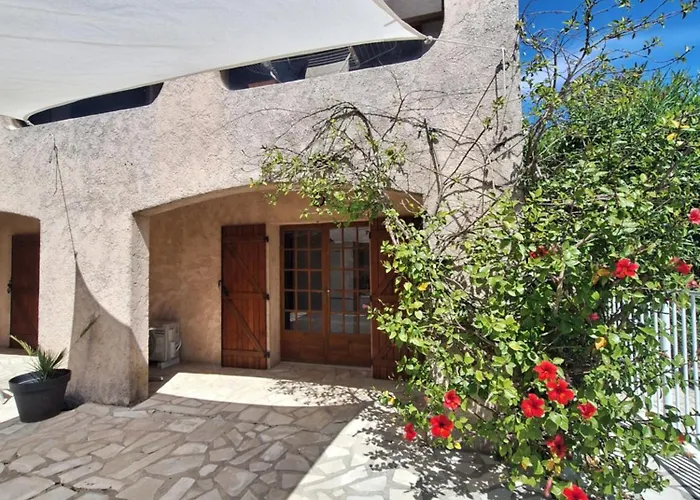Rez De Terrasse Piscine Parking Prive Hyères