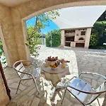 Rez De Terrasse Piscine Parking Prive *