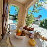 Rez De Terrasse Piscine Parking Prive *