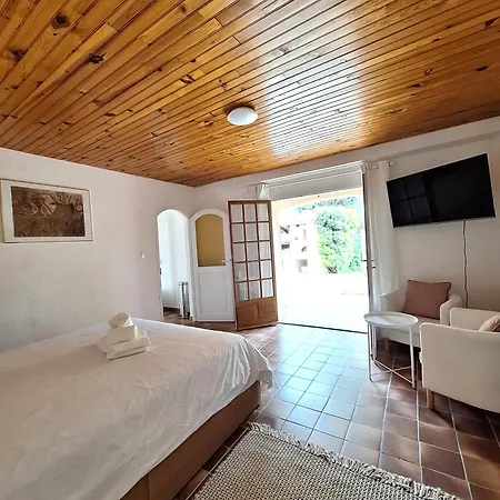 Rez De Terrasse Piscine Parking Prive * Єр