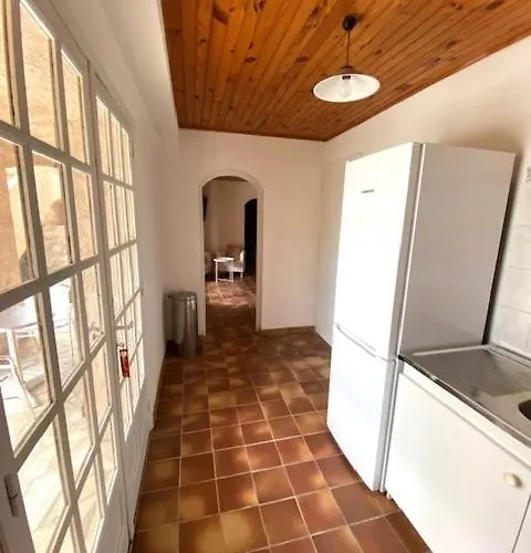 Alloggio in famiglia Rez De Terrasse Piscine Parking Privé