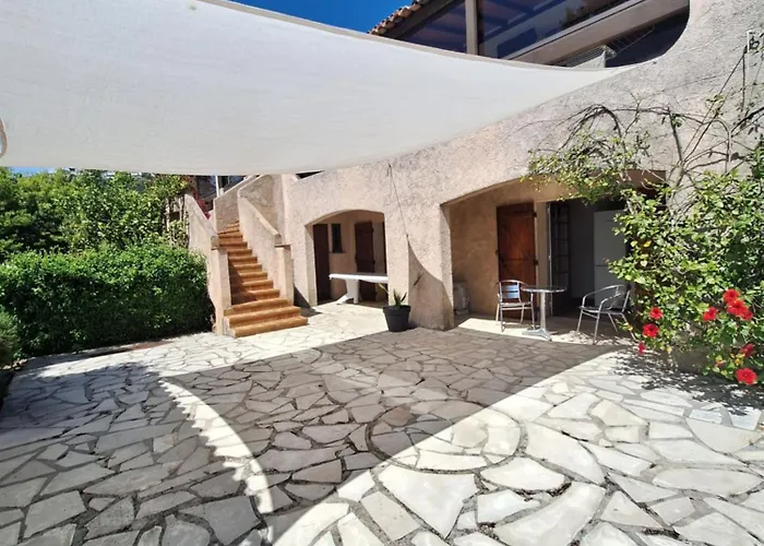 Rez De Terrasse Piscine Parking Privé * Hyères